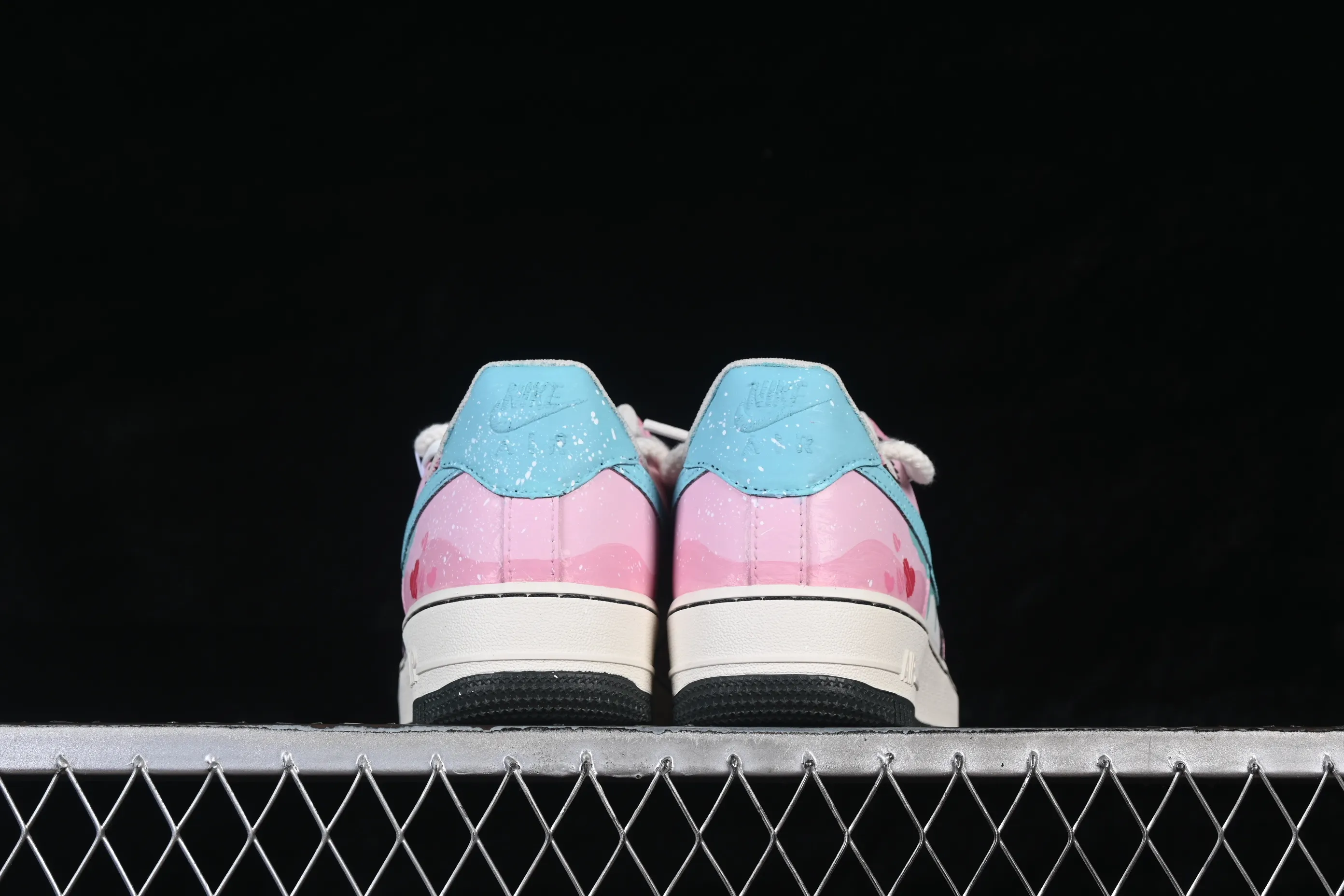 All categories Nk Air Force 1 Air Force series Nk Air Force 1 Low Air Force low-top Nike Air Force 1'07 Low "Sweetheart Cream" Hand-painted graffiti Sweetheart Cream Air Force 1 low-top casual sneakers FB1839-919